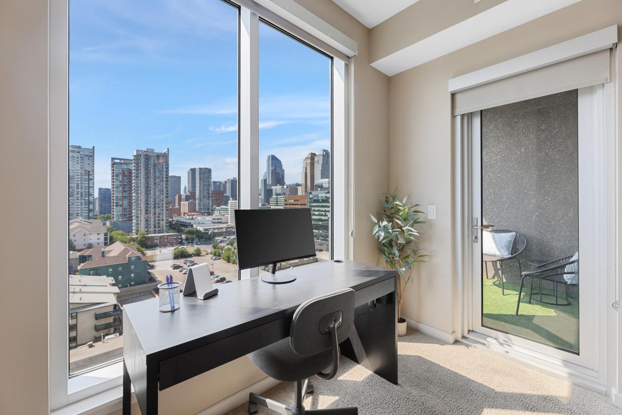 Heart Of Downtown Calgary Spacious Luxury Condo With Stunning Views And Premium Amenities YYC Exterior foto