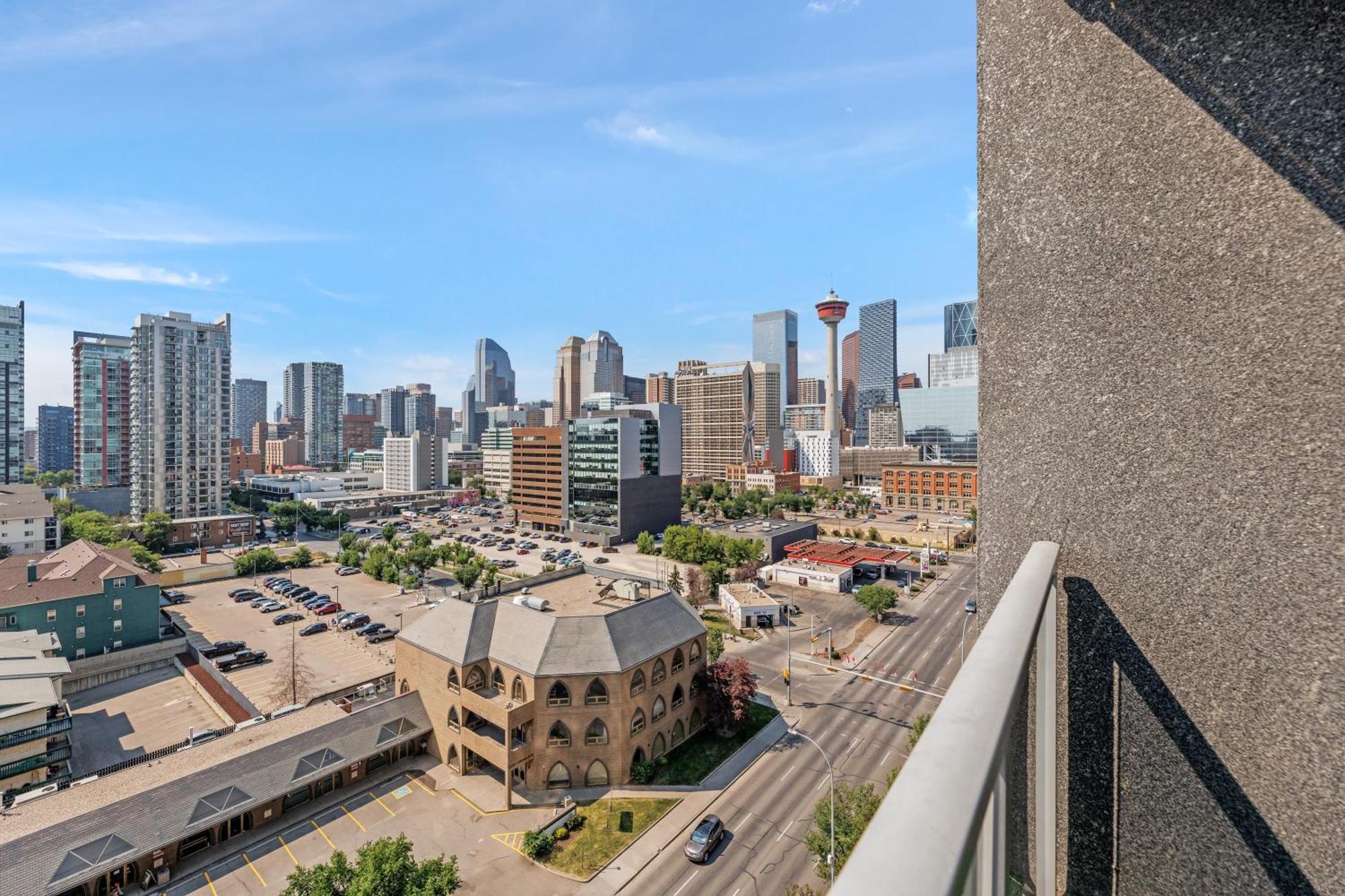 Heart Of Downtown Calgary Spacious Luxury Condo With Stunning Views And Premium Amenities YYC Exterior foto